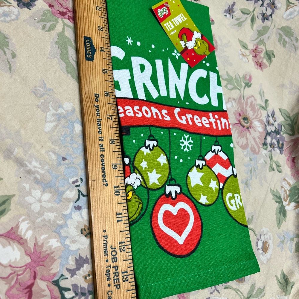 Grinch tea towel & pot holder - Picture 4 of 8